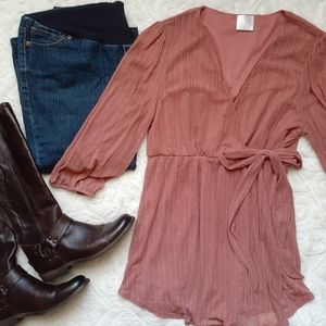 Maternity & Nursing Blouse Size Medium 3/4 Length Sleeve Rose Sparkle Shimmer